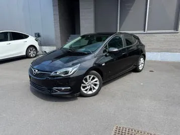 Opel Astra 2020 photo 2