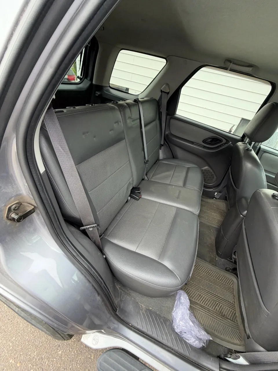 Ford Escape 2007 photo 2