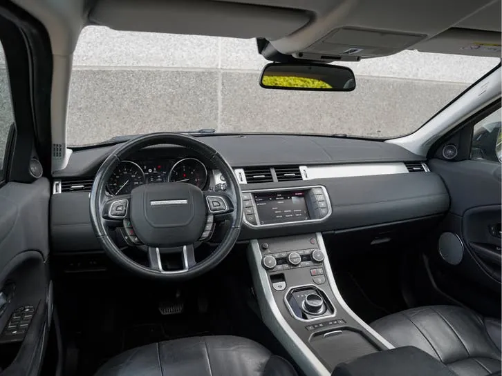 Land Rover Range Rover Evoque 2019 photo 3