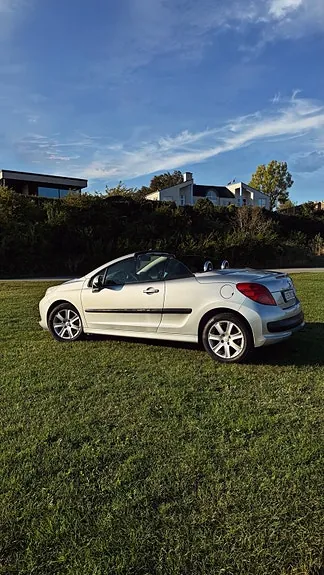 Peugeot 207 2007 photo 2