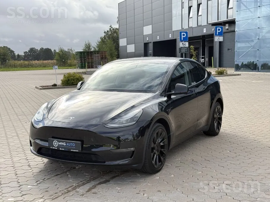Tesla Model Y