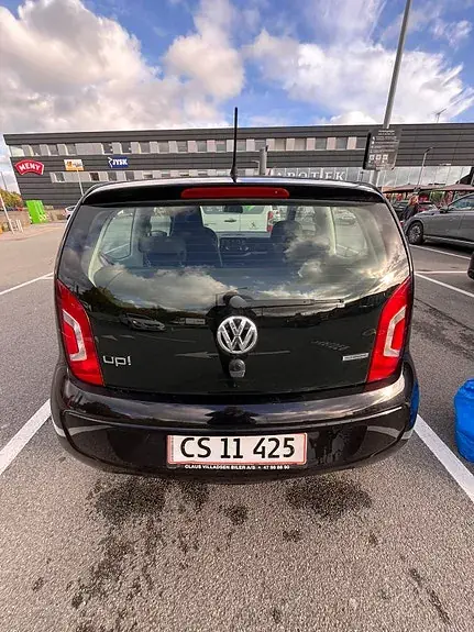 Volkswagen Up 2014 photo 2