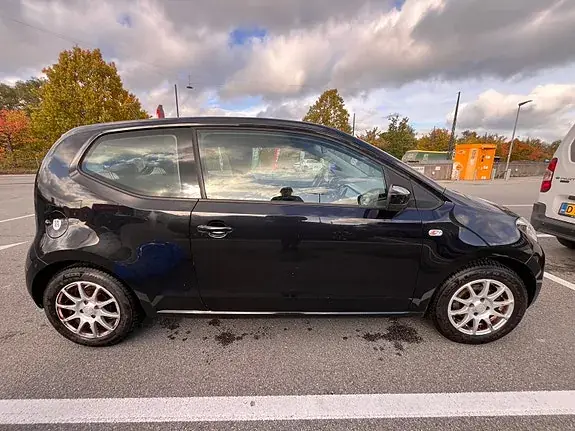 Volkswagen Up 2014 photo 4