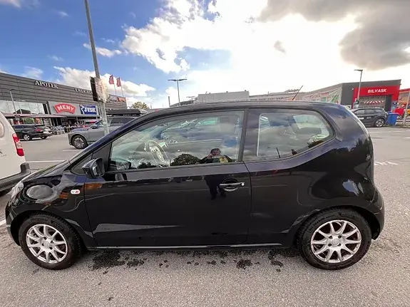 Volkswagen Up 2014 photo 3