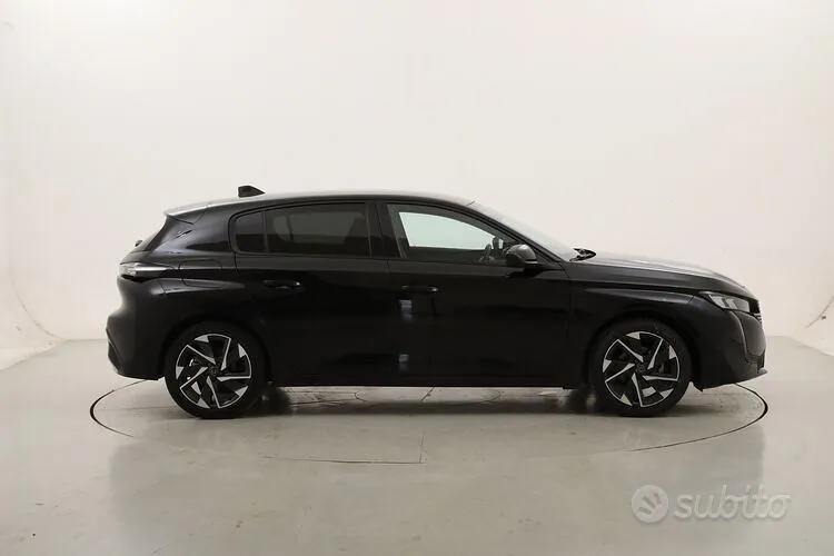Peugeot 308 2024 photo 3