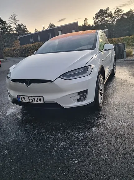 Tesla Model X 2017 photo 4