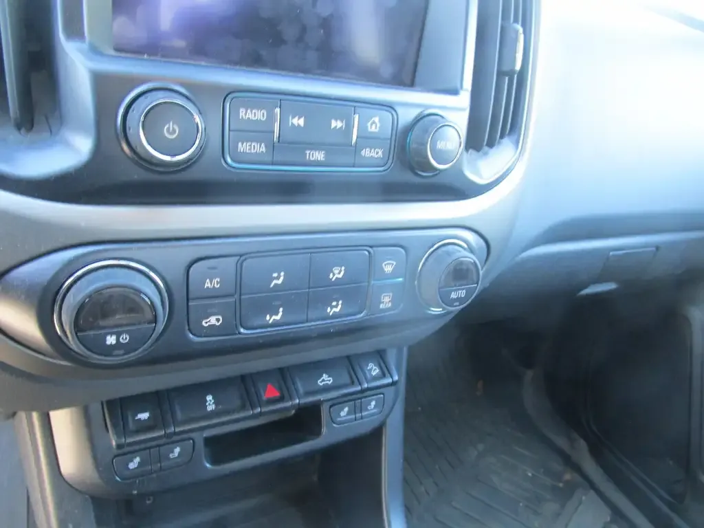 Chevrolet Colorado 2016 photo 2