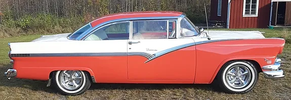 Ford Fairlane 1956 photo 2