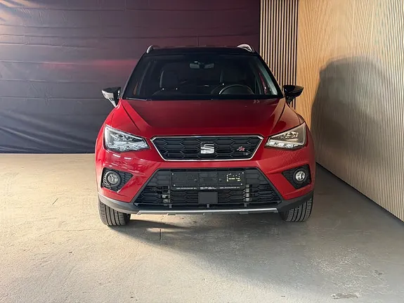 Seat Arona 2018 photo 2