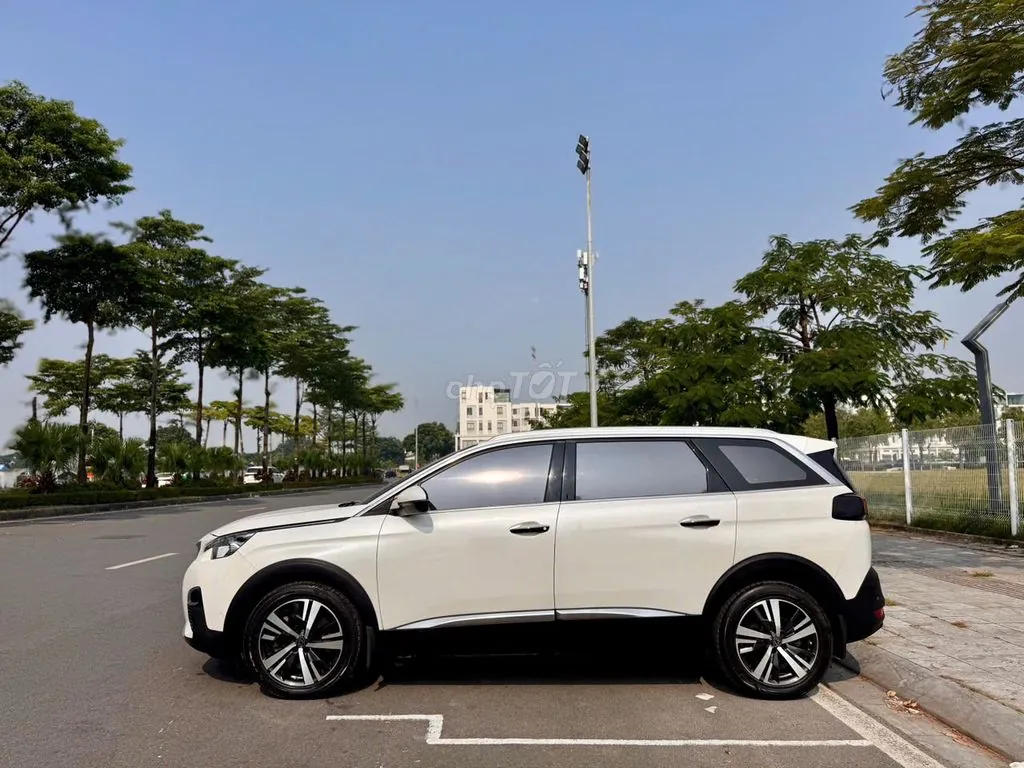 Peugeot 5008 2018 photo 3