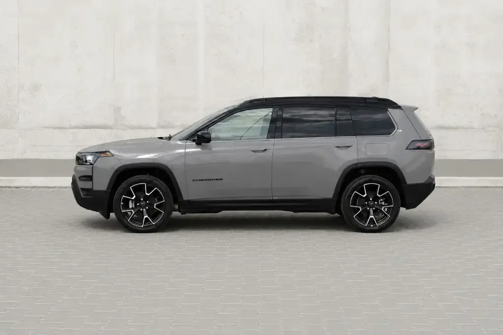 Jeep Cherokee 2026 photo 3
