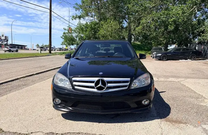 Mercedes-Benz C-Class 2010 photo 2