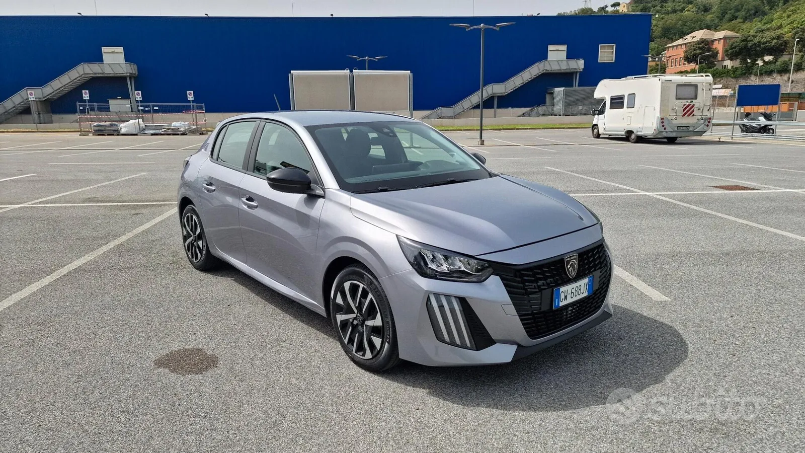 Peugeot 208 2024 photo 3