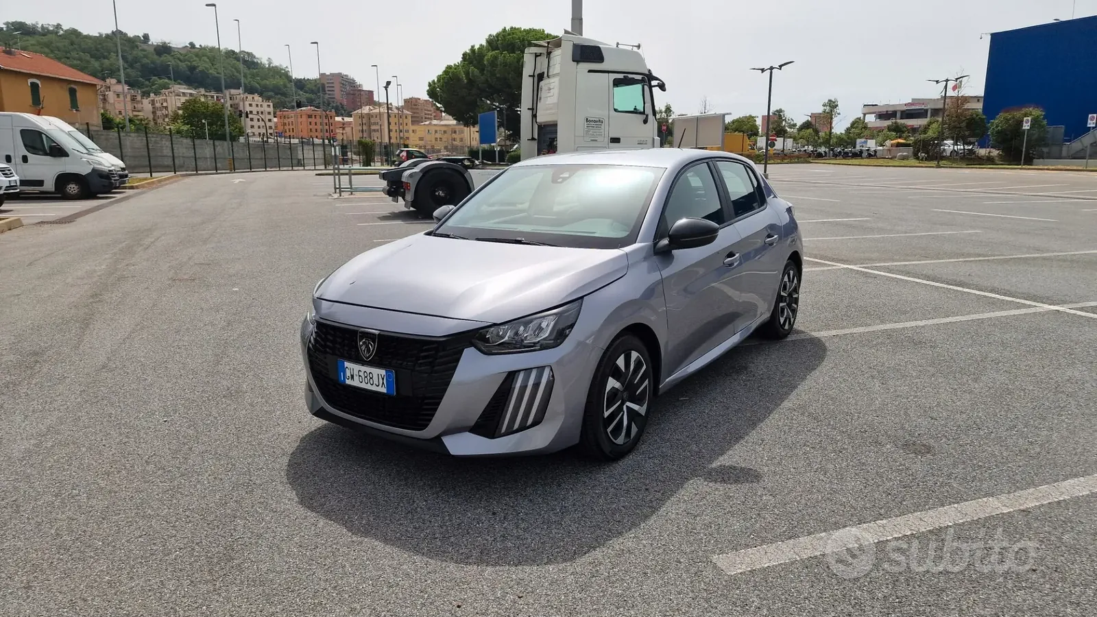 Peugeot 208