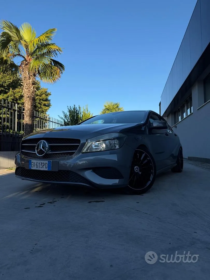 Mercedes-Benz A-Class 2014 photo 2