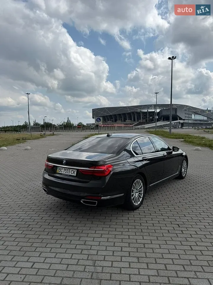 BMW 7 Series 2016 photo 5