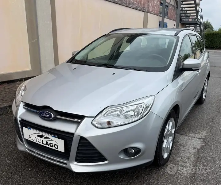 Ford Focus 2013 photo 2