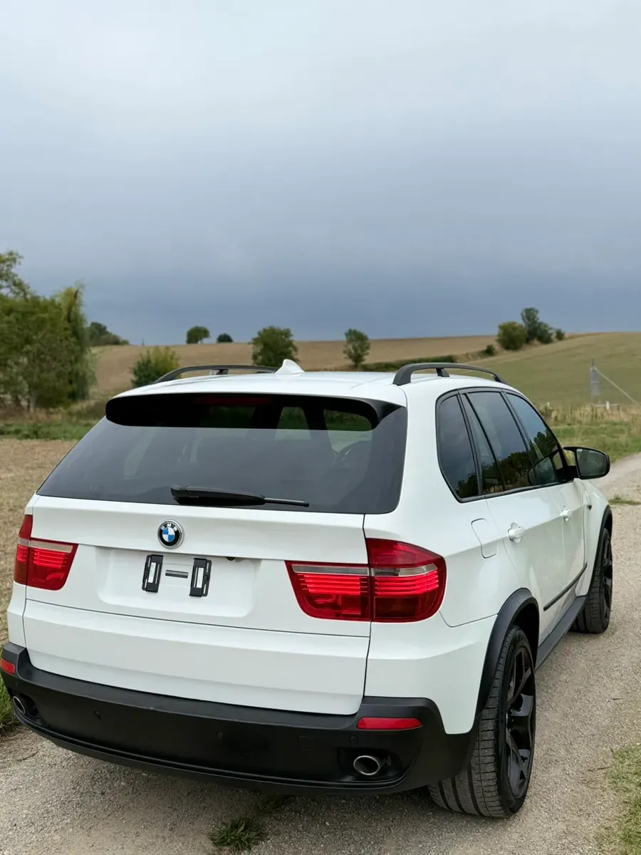 BMW X5 2007 photo 2
