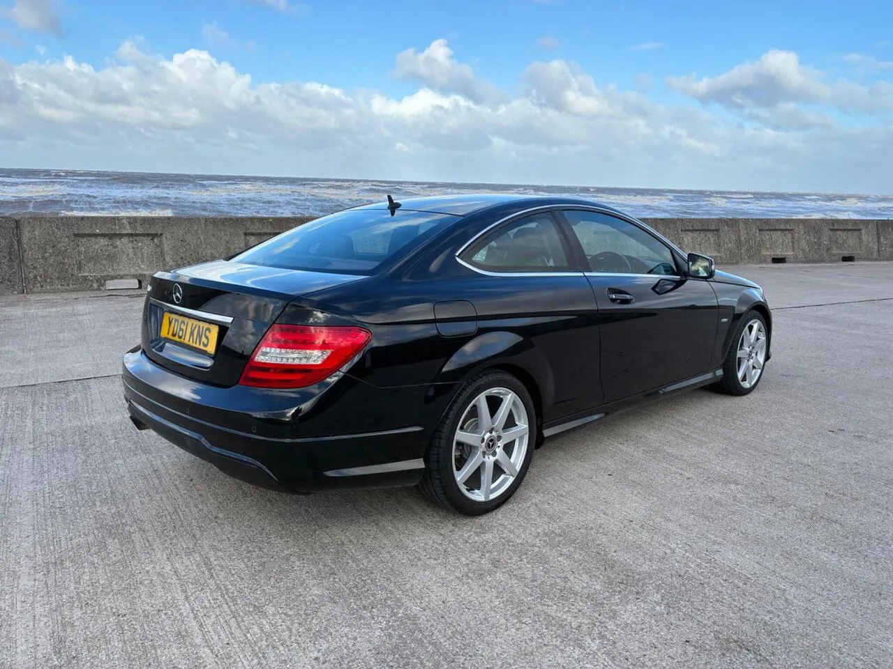 Mercedes-Benz C-Class 2011 photo 3