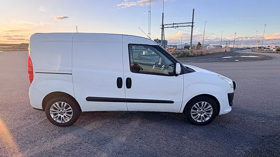 Fiat Doblò Cargo 2014 photo 3