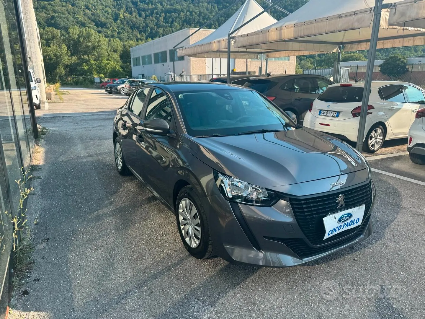 Peugeot 208