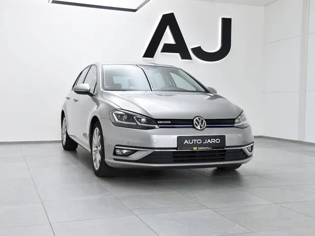 Volkswagen Golf 2018 photo 2