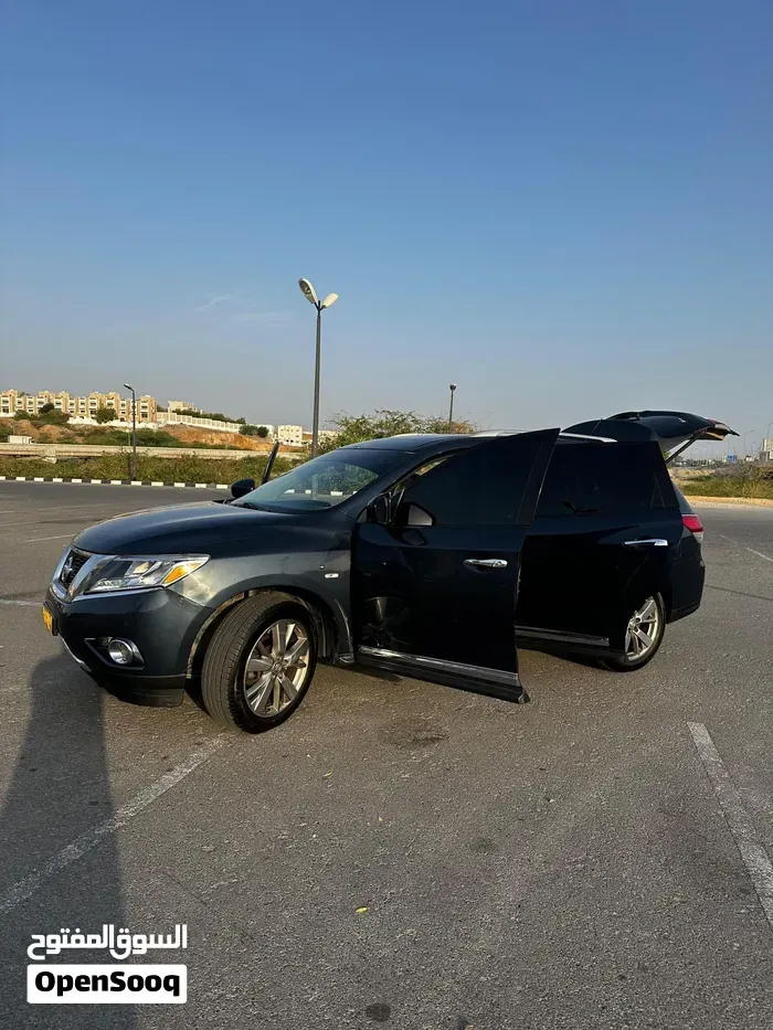 Nissan Pathfinder 2016 photo 2