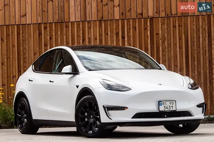Tesla Model Y 2024 photo 3