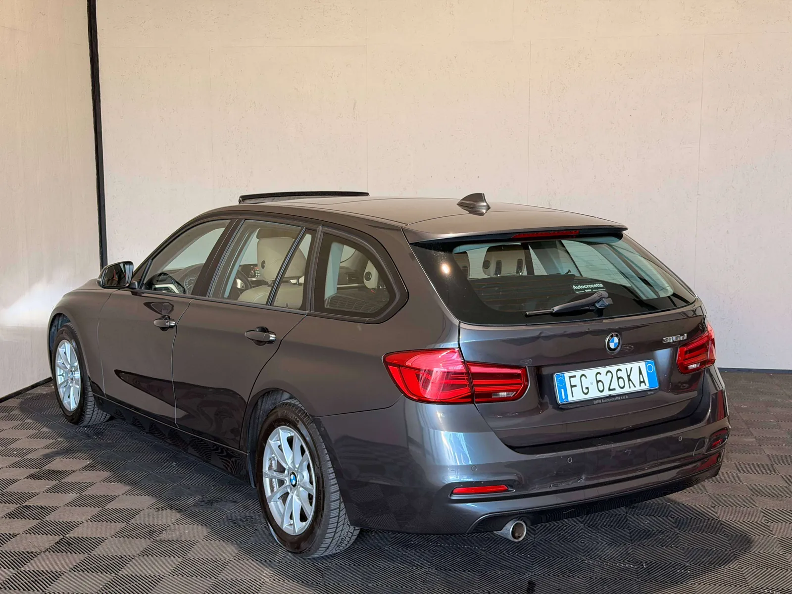 BMW 316 2016 photo 3