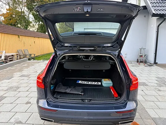 Volvo V60 Cross Country 2021 photo 3