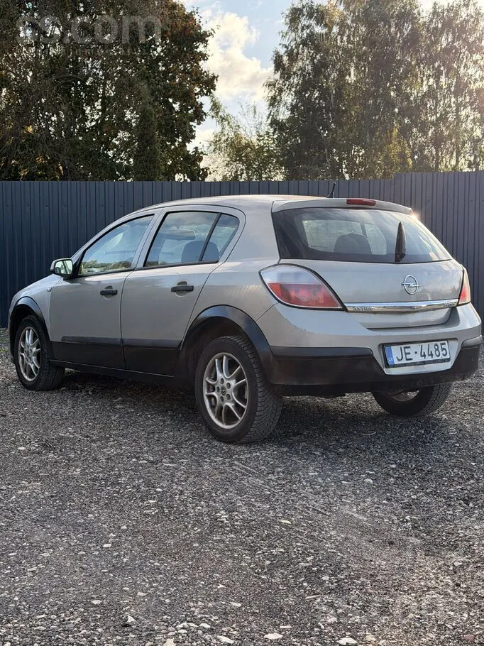 Opel Astra 2006 photo 3