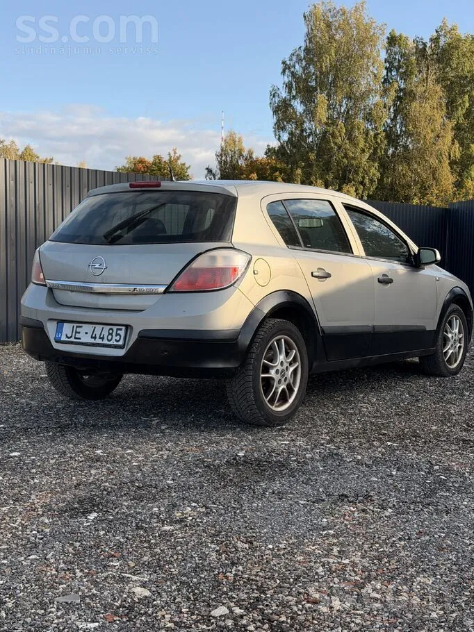 Opel Astra 2006 photo 4