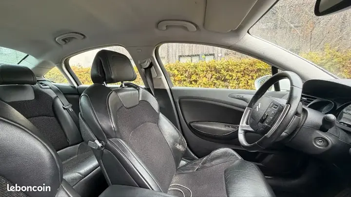 Citroen C5 2009 photo 2