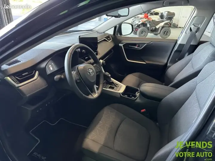 Toyota Rav4 2025 photo 5