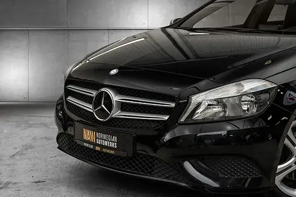 Mercedes-Benz A 180 2014 photo 2