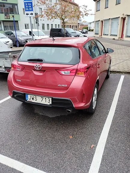 Toyota Auris 2013 photo 2