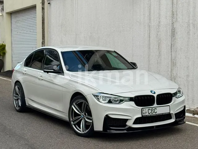 BMW 318I 2018 photo 2