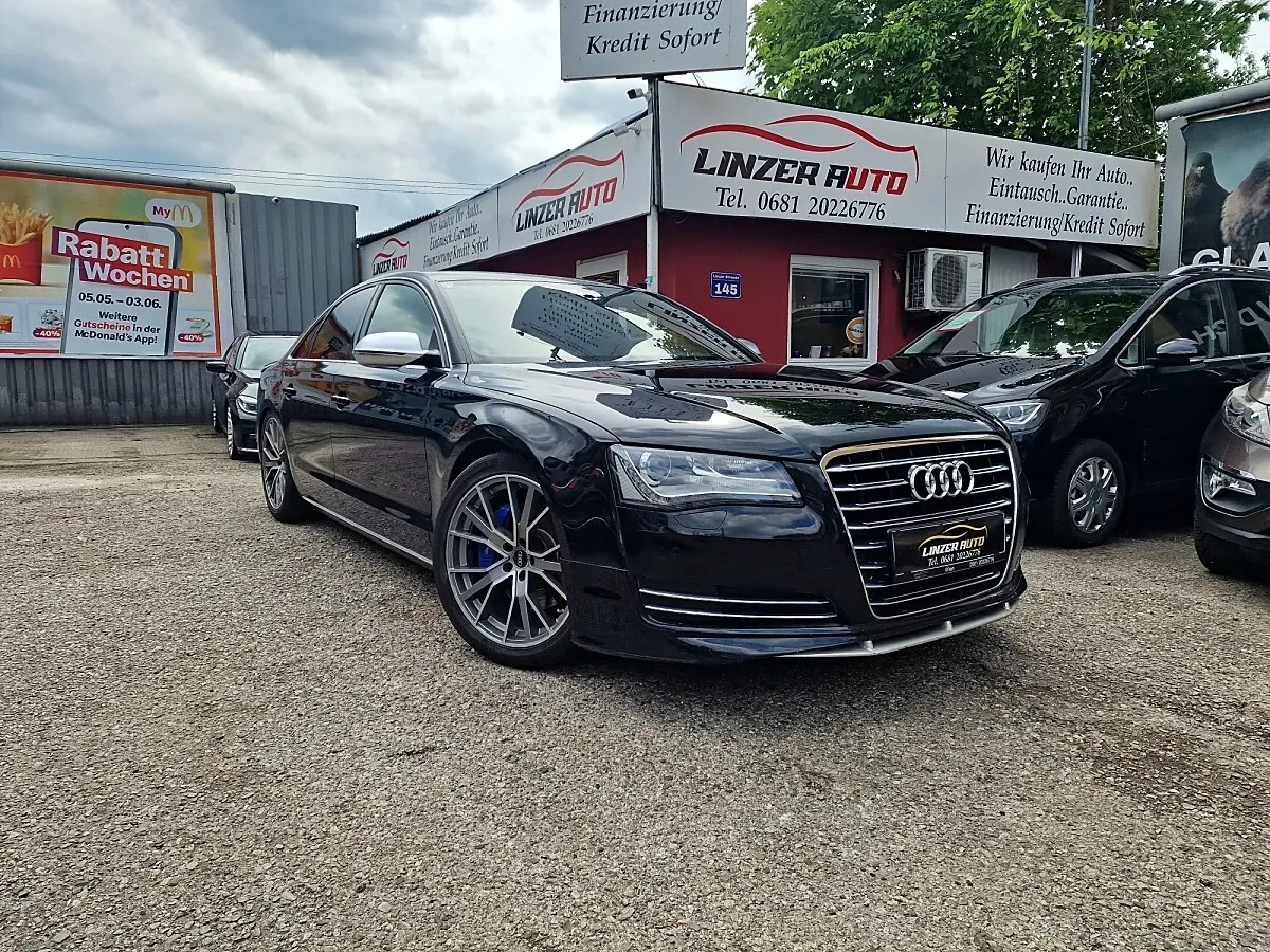 Audi A8 2012 photo 3