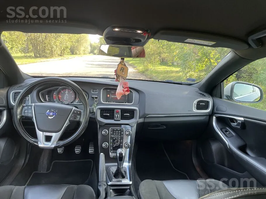 Volvo V40 2015 photo 3