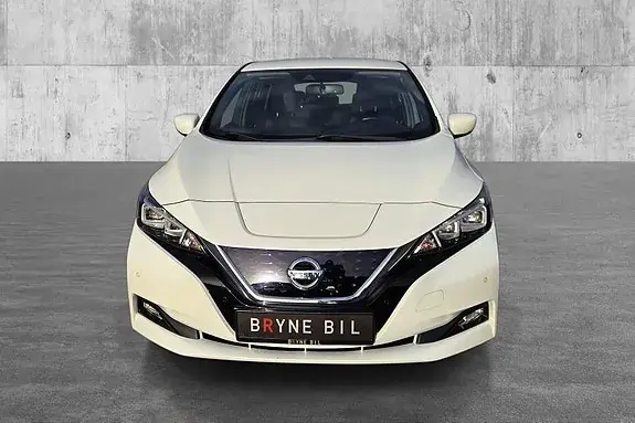 Nissan Leaf 2019 photo 2
