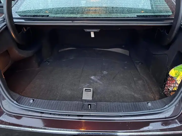 Mercedes-Benz E-Class 2009 photo 5