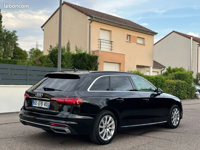 Audi A4 2022 photo 5