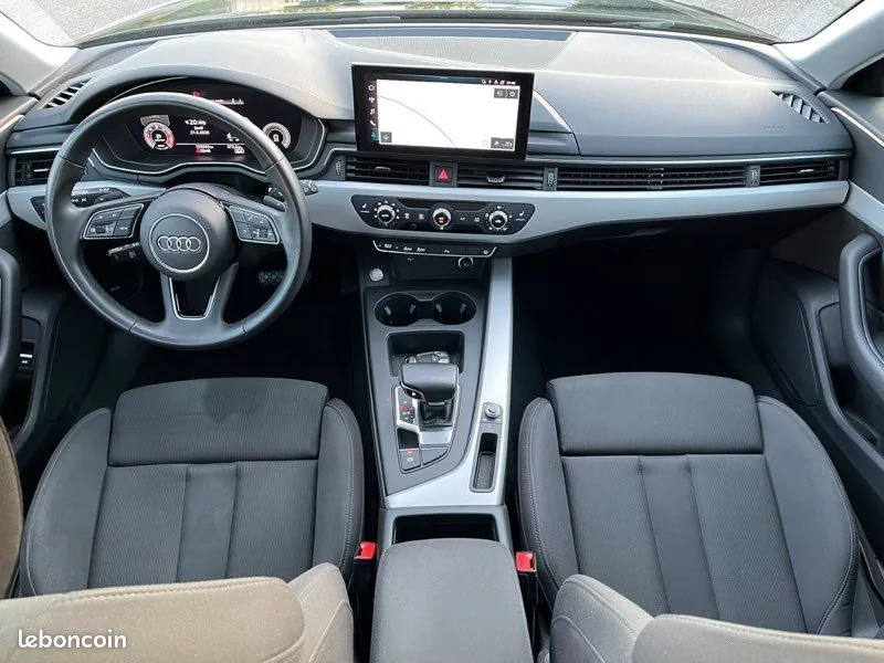 Audi A4 2022 photo 3