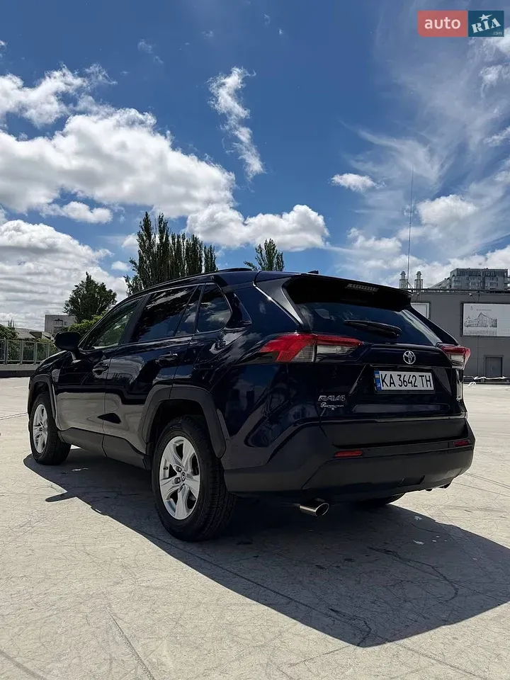 Toyota Rav4 2018 photo 4