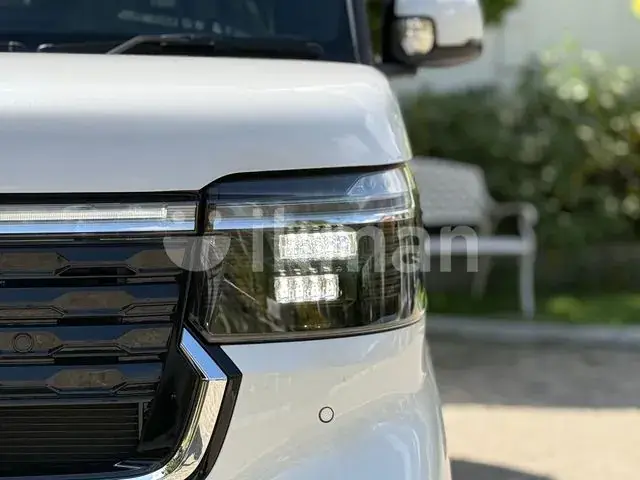 Honda N-Box 2025 photo 2