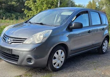 Nissan Note 2011 photo 2