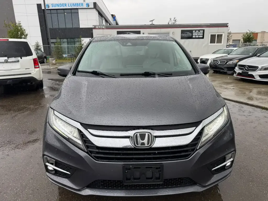 Honda Odyssey 2018 photo 2