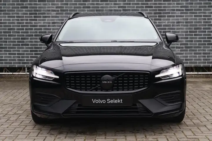 Volvo V60 2024 photo 3
