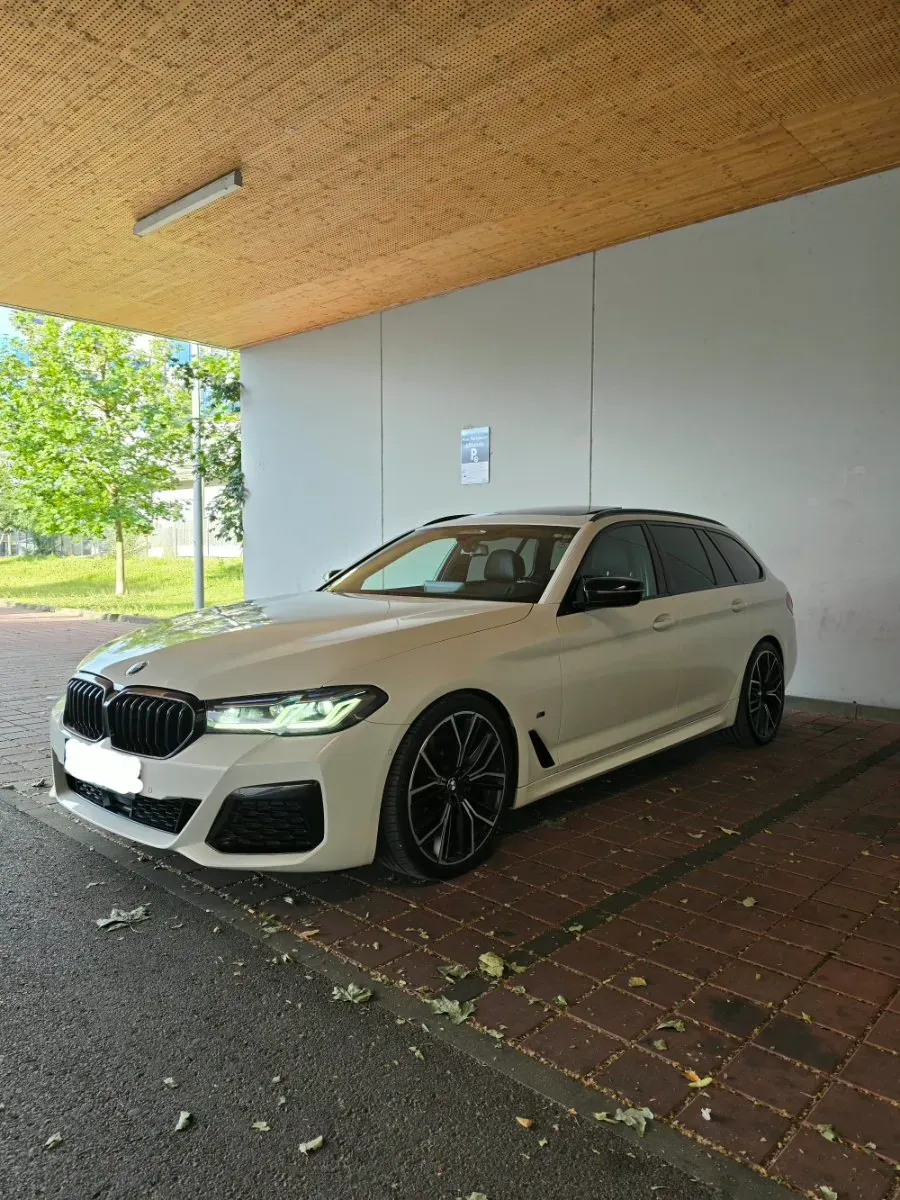 BMW 5 Series 2021 photo 2