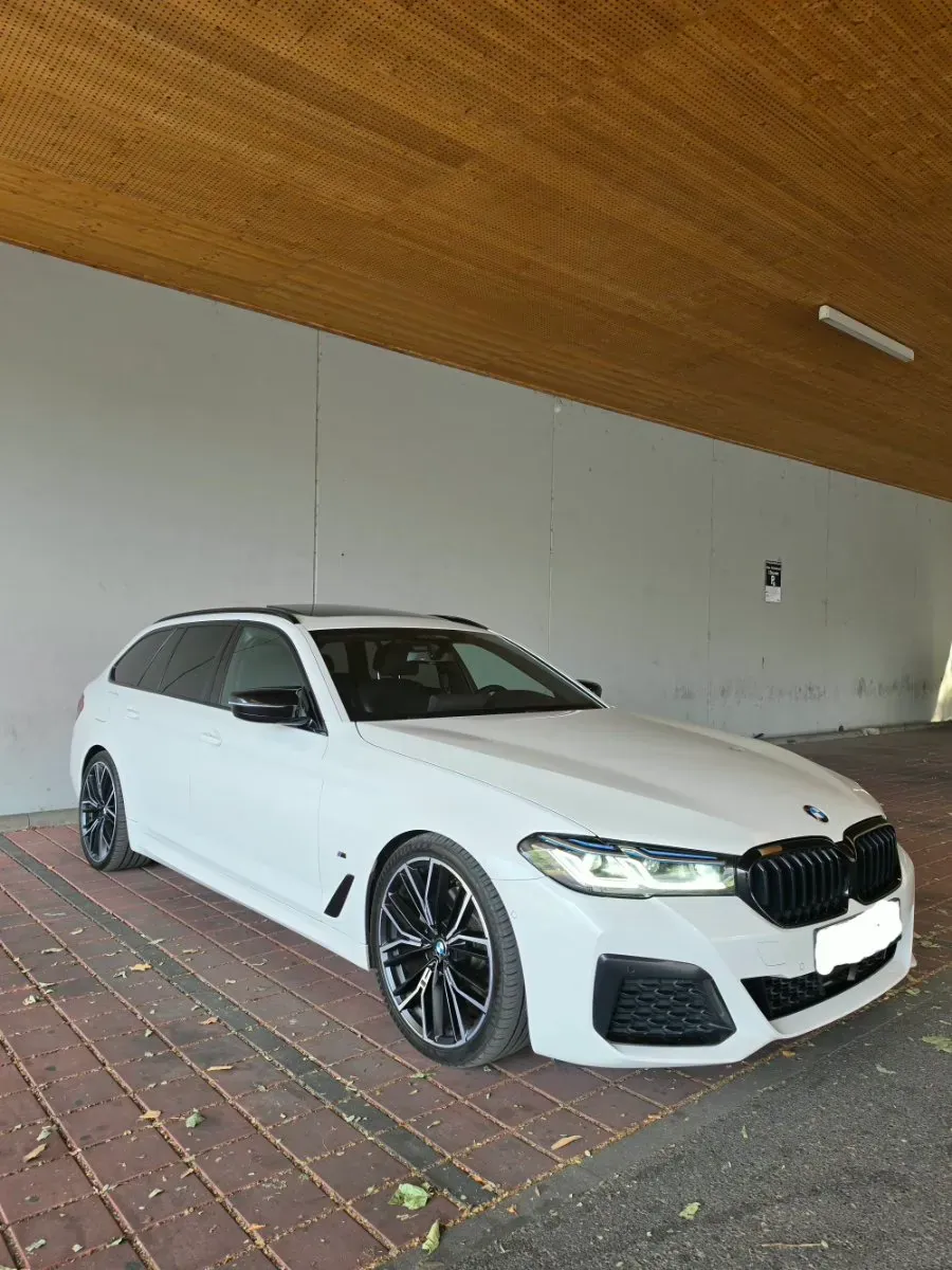 BMW 5 Series 2021 photo 3